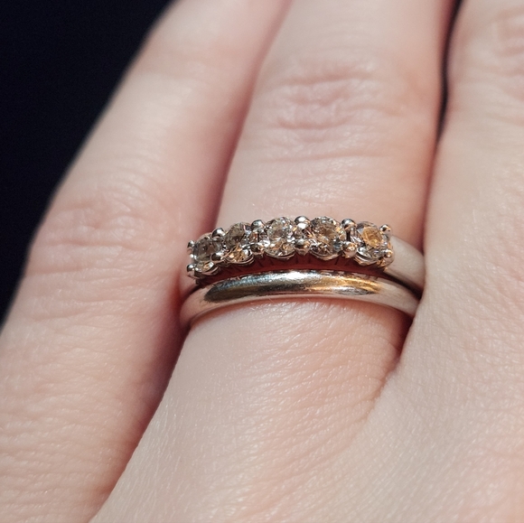 Wedding / Anniversary Ring Set - Picture 7 of 16